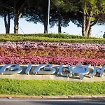 Bright With Sea View דירה ביביונה