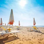 Bright With Sea View דירה *